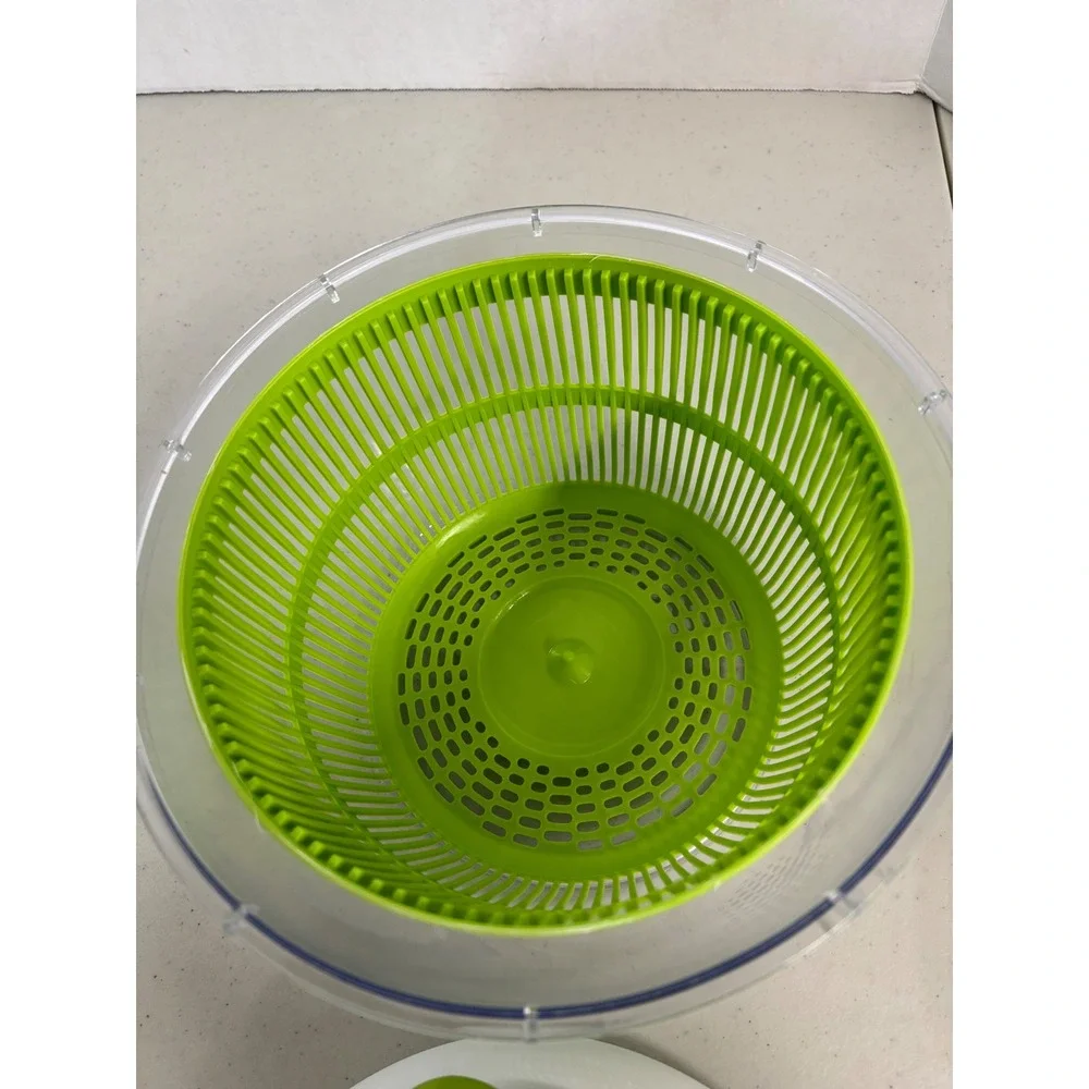 Cuisinart salad spinner